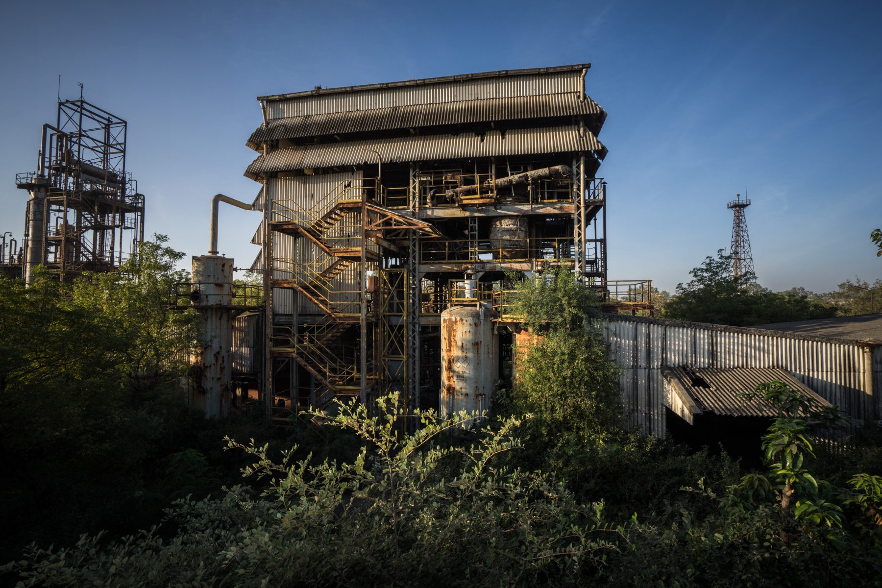 Union Carbide chemical processing area with flare tower
