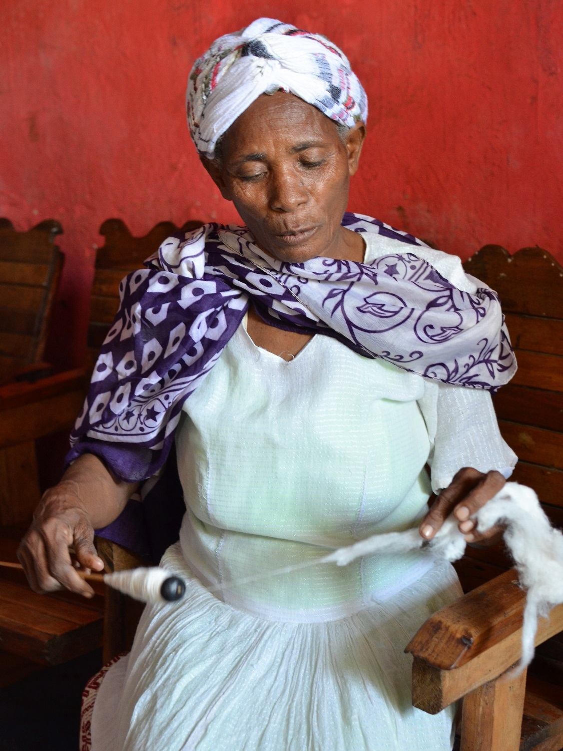 Wudinesh Kuricho spinning sustainable cotton